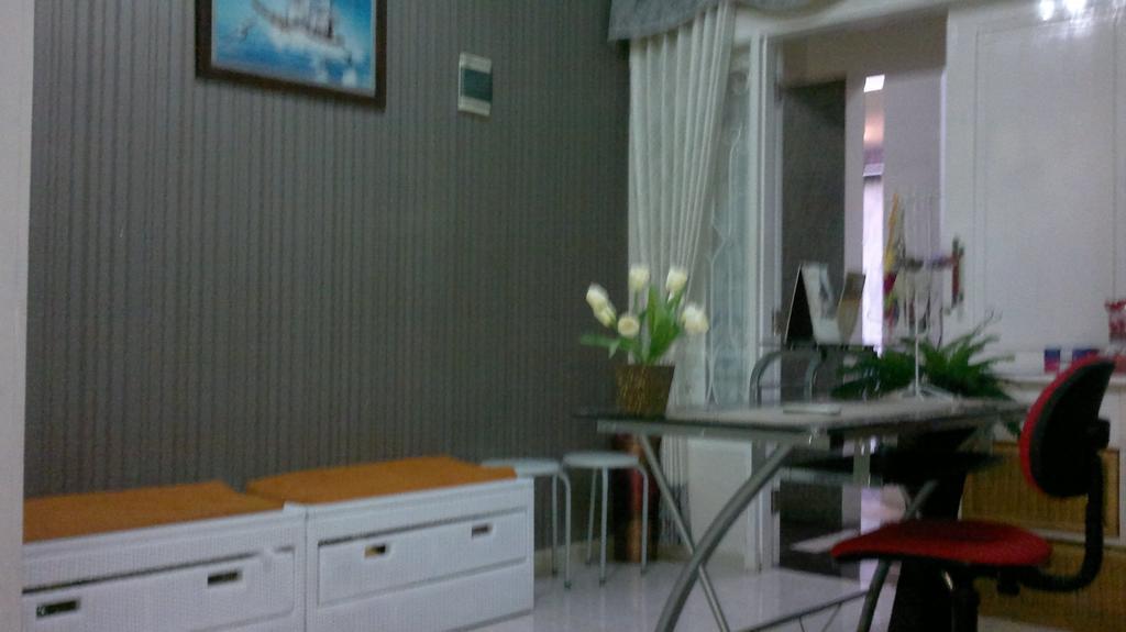 مالانغ Griya Nelwan Guest House المظهر الخارجي الصورة